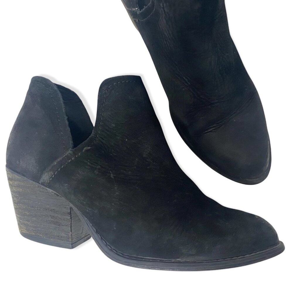 Steve Madden Adelphie Leather Ankle Boots size 6.5M Black Distressed